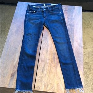 Rag & Bone skinny jean size 25. Perfect condition